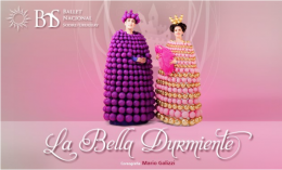 La bella durmiente con vestuario de agatha Ruíz de la Prada