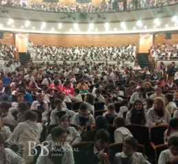  EN PRIMERA FILA, ESCUELAS RURALES AL AUDITORIO